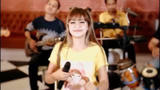 DEMI TRESNO ( ESA RISTY)