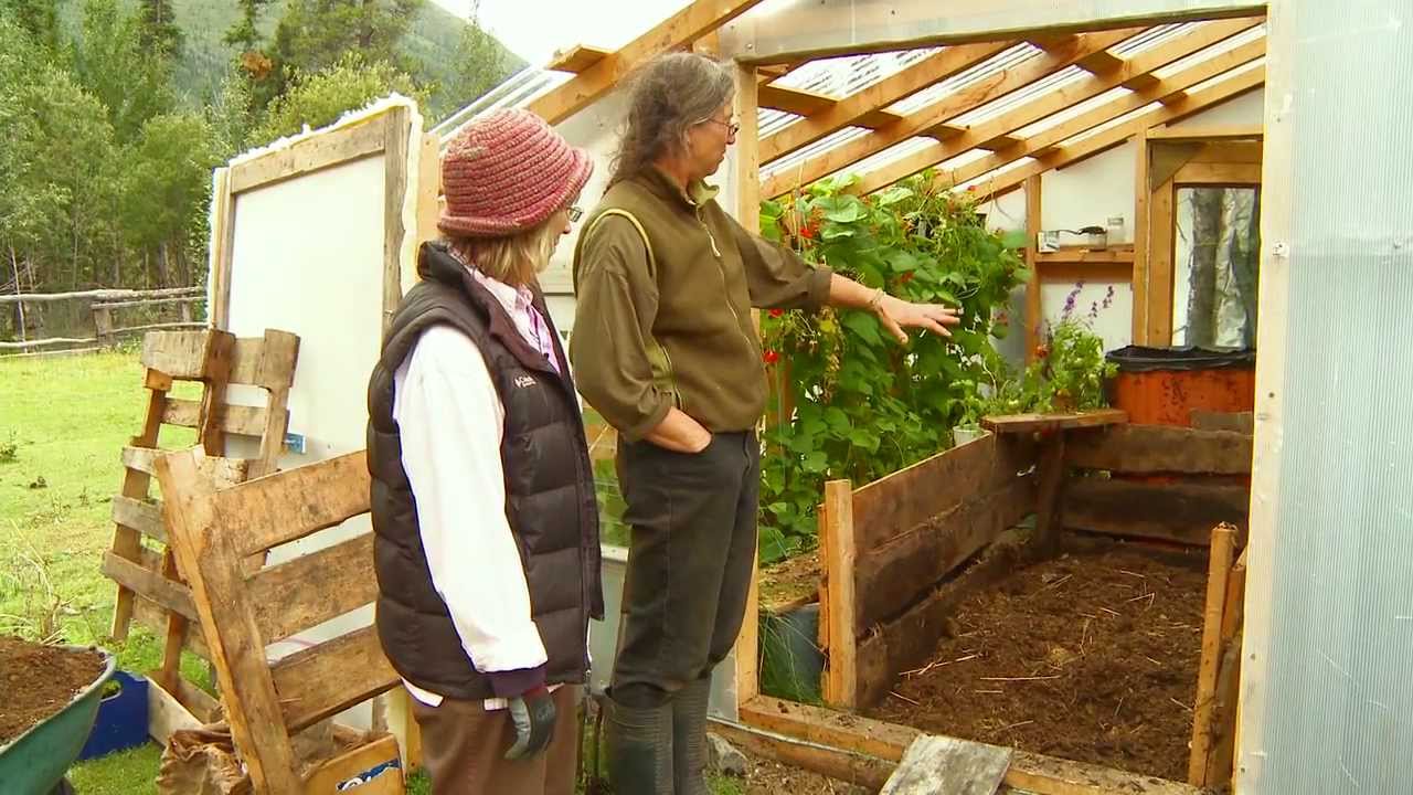 The Curious Gardener Ep 10  Growing and Heating with Compost
