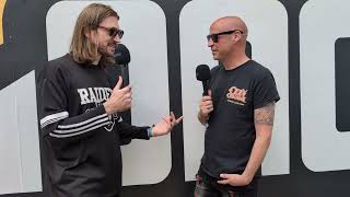 Dinosaur Pile Up talk to Neil Jones @TotalRockOnline #dlxxiii