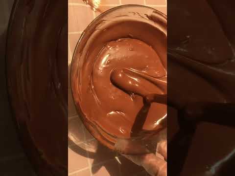 طريقة عمل شكولاتة النافورة بالنوتيلا