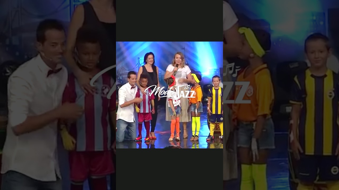 Sahneye aileleriyle çıktılar ve salonu yıktı geçti: Cool Kids'li minikler jüriyi yerle bir etti!