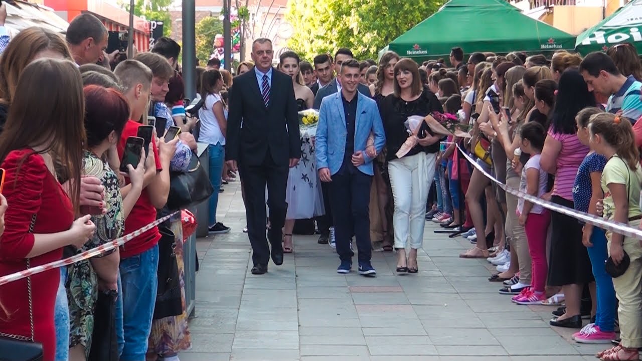 Svečani defile maturantata Mješovite srednje škole Srebrenik