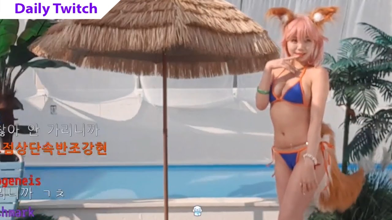 Bikini streamers twitch