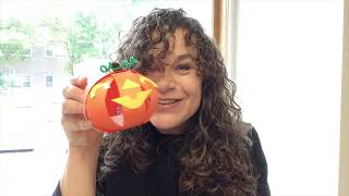 Make a Lighted Paper Jack-O'-Lantern DIY Children's Craft