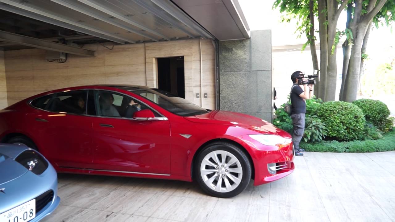 Tesla Model S summon YouTube