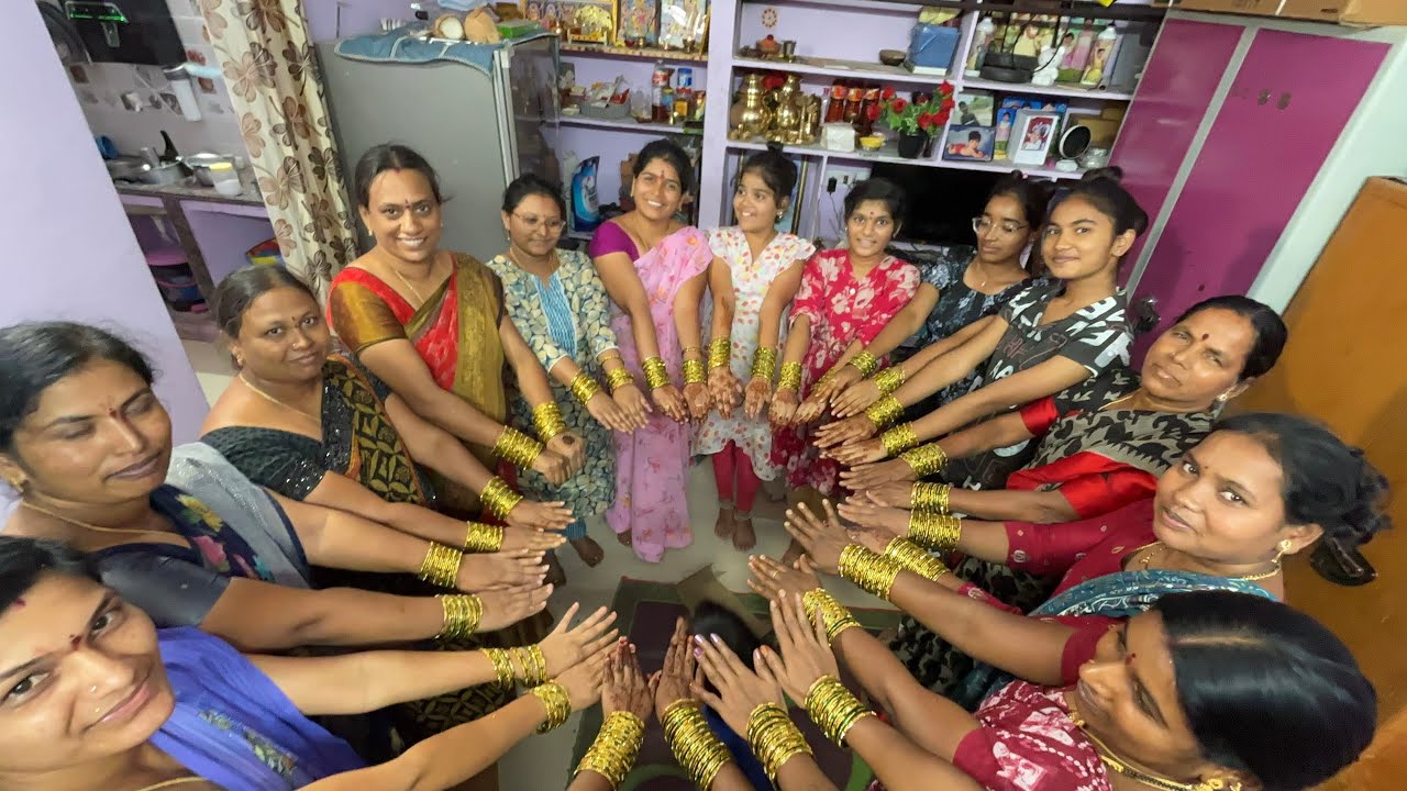 మా గృహప్రవేశం సందడి మొదలయింది friends || అందరికి గాజులు వేయించ పూర్తి video చుడండి ❤️మా ఇంటి కి రండి