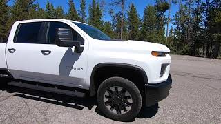 2020 Chevy Silverado 2500 6.6-liter gas on mountain roads