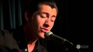 Video thumbnail of "Arctic Monkeys - Do I Wanna Know? (acoustic on EndSession 2014)"