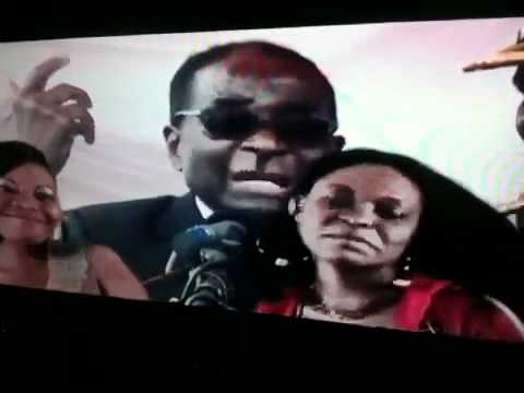 Mugabe singing
