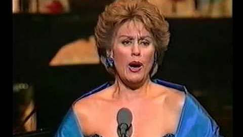 Dame Kiri Te Kanawa sings "Ebben? Ne andr lontana"