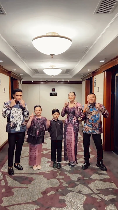 Ayo dek ikut joget,  kok diam aja sich...  #thehermansyaha6 #ashanty #jogettiktok #shorts #short
