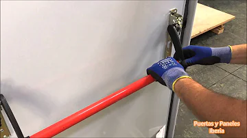 ¿Se puede instalar un cerrojo de seguridad en una puerta cortafuegos?