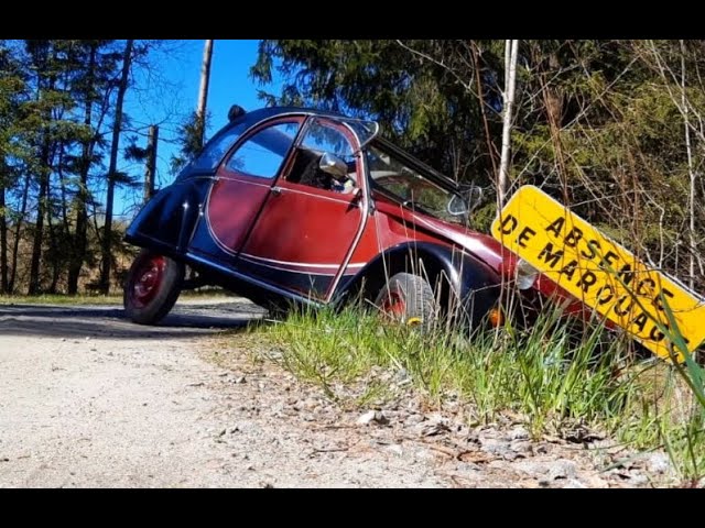 Watch Citroen 2CV Finish An Off-Road Course With Flying Colors