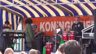 Video thumbnail of "JAH6 - Laat Me - Schuitfestival"