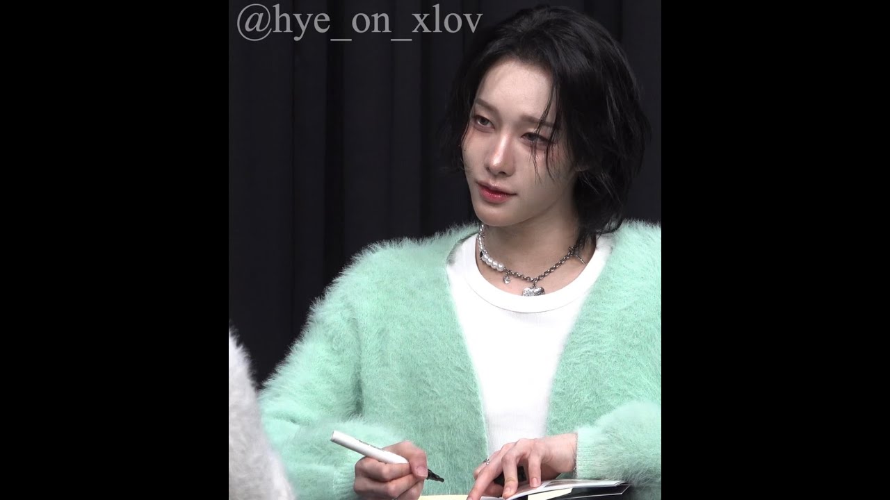 251120 XLOV Starlike Fan Sign Event - RUI 🩷 (ENG Sub)