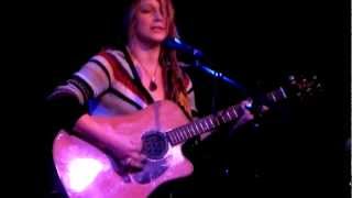 Crystal Bowersox - Shine (Nashville, TN 12/04/11)