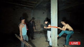 USTADZ NASIHIN TIED UP BY 4 THUGS IN AN EMPTY BUILDING