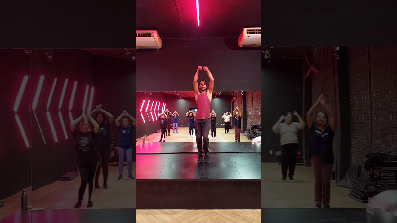 #flashback #retro #anos70anos80anos90 #beegees #stayinalive #danca #coreografia #willbarcelos #fyp