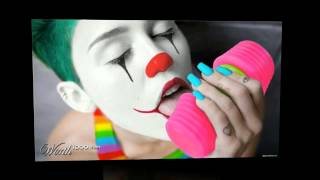 When Graphic Artists Get Bored - Clowning Around 11 [Worth1000]