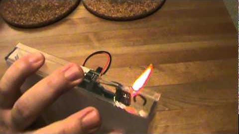 Arduino music box plays tones depends on which side faces up