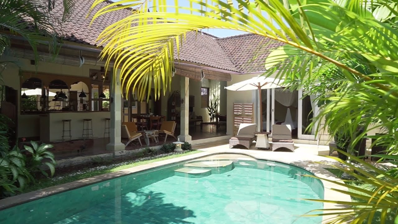 VILLA FOR RENT IN SEMINYAK - BALI 🌴 Walking distance from the beach!