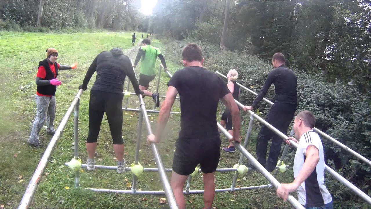 Spartan Race Sprint 2013 - Edinburgh - Dip Walk Parallel Bars - YouTube