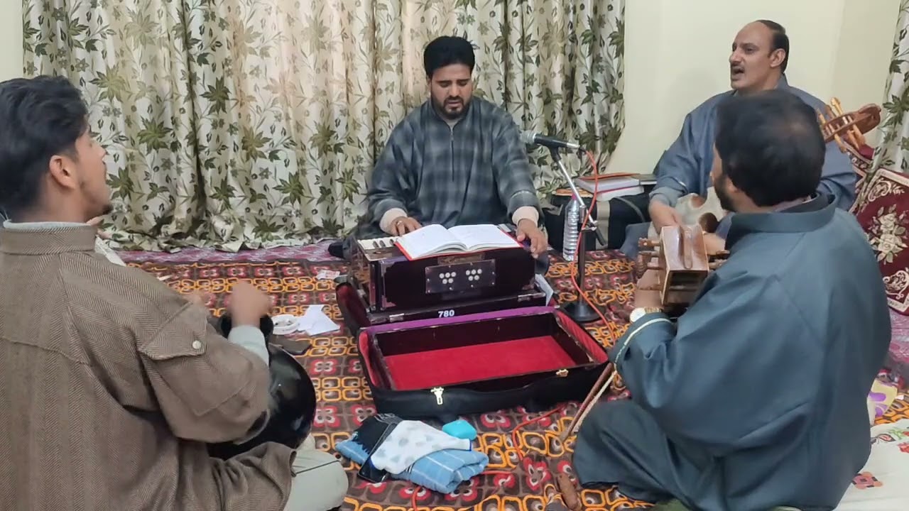 Drayakh gaatie manz naain padmane///.. kalam qalandar shah mohi-u-din // Singer :Owais Majeed Ganie