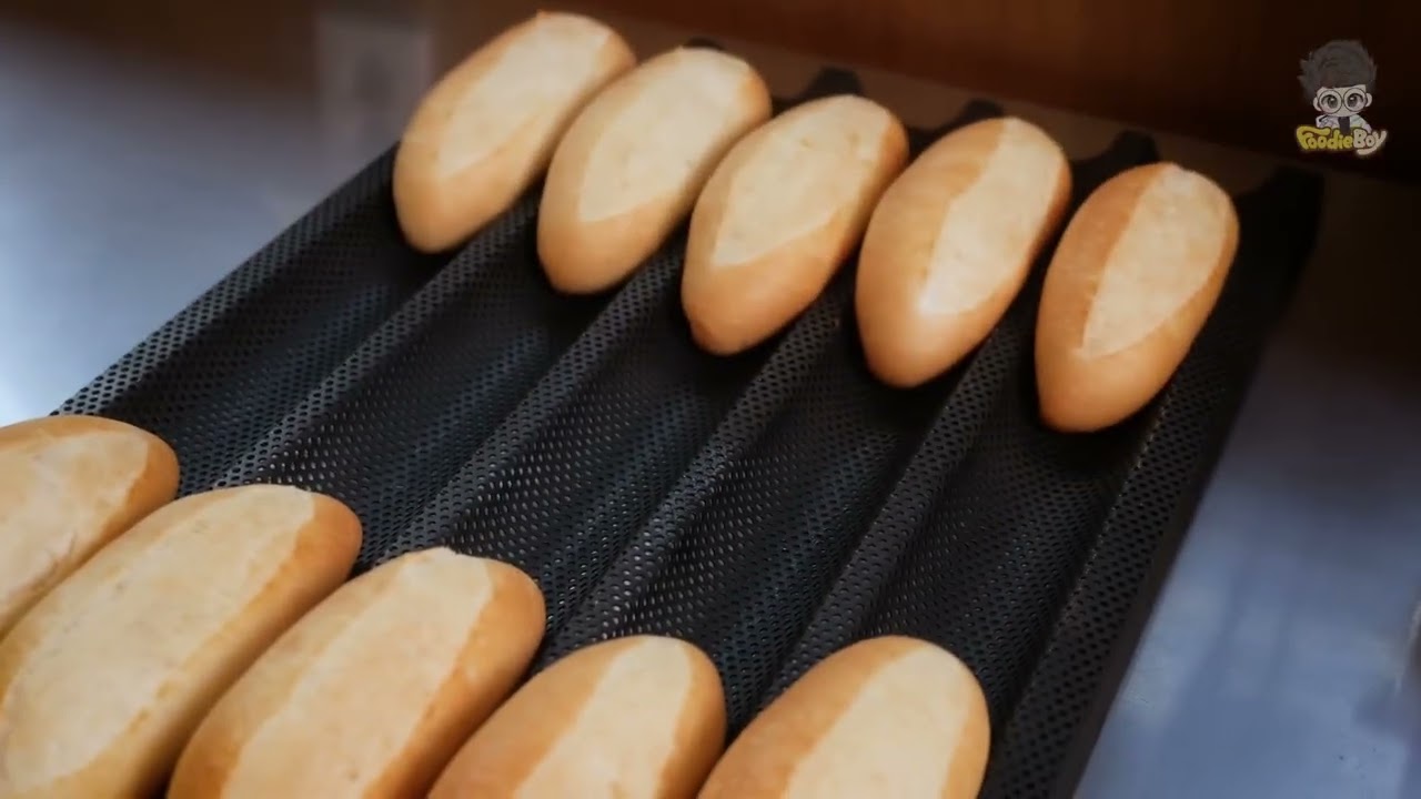 0031  Freshly Baked Baguette! Authentic Vietnamese Banh Mi