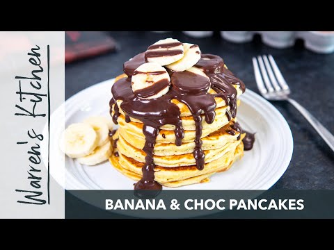 Video: Pancakes With Banana And Chocolate Sauce
