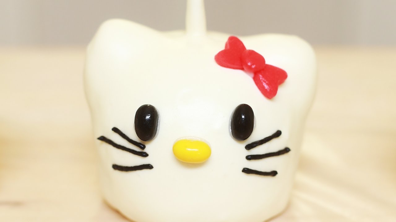 HELLO KITTY CARAMEL APPLES - NERDY NUMMIES