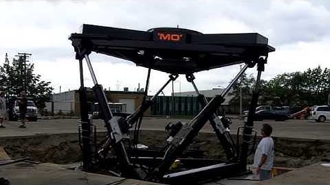 "MO" 6 axis motion base 75,000LB capacity largest in the film industry.mp4