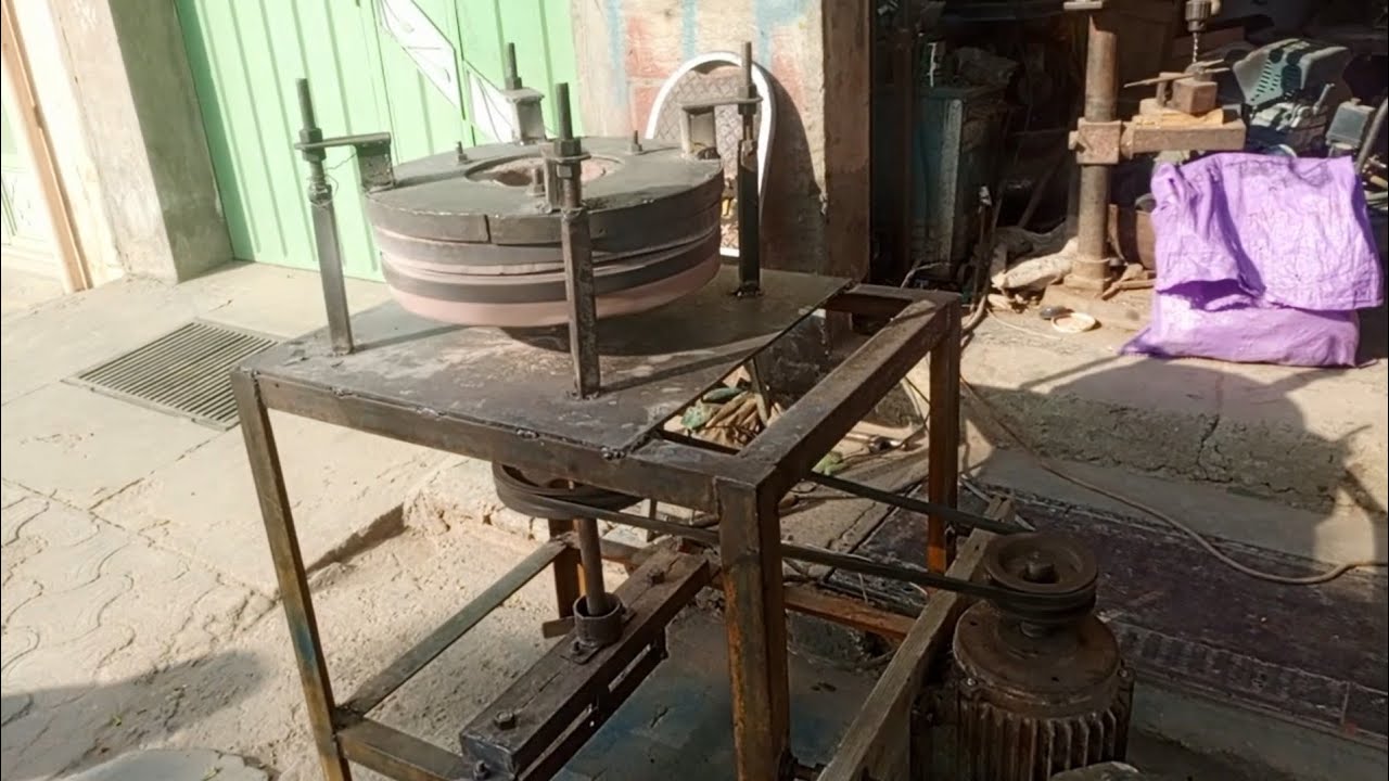 How to repair domestic flour mill,floor mill machine/atta chakki stone setting/pathar wali  chakki