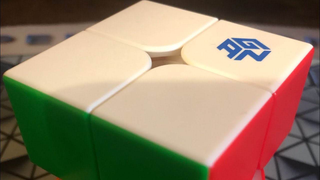 How to solve a 2x2 Rubik's cube (Easy) YouTube