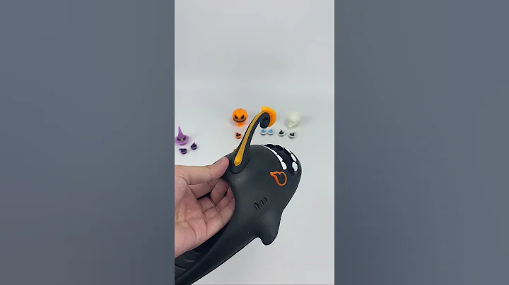 Find the link in bio#helloslippers #viral #sharkicks #sharkslides