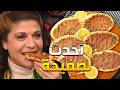 هناء تعطي لصفيحة يلي مخبيتها لأم محمود لتخلص منها وترتاح 