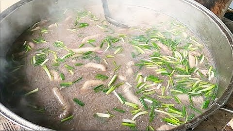 Bất ngờ với nồi cháo lòng KHỔNG LỒ hiếm có ở quê bán quá rẻ khách ghé ăn nườm nượp