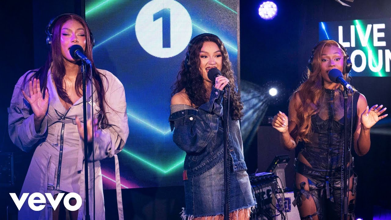 FLO - In My Bag in the Live Lounge