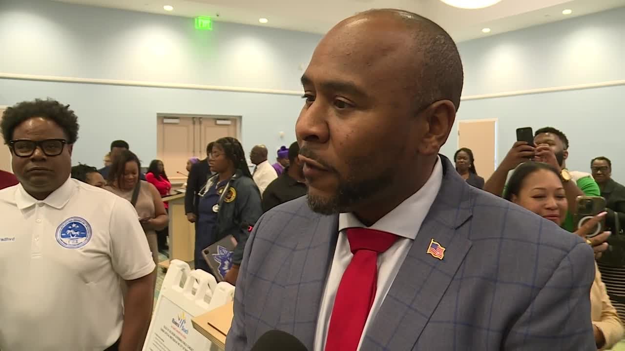Riviera Beach City Council elects mayor at Monday night special meeting
