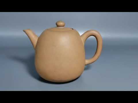 古董紫砂壶鉴赏39】清中晚期冷黄金段泥秦权壶- YouTube