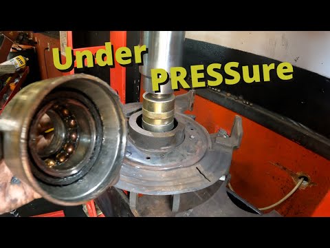 NoT Safe for the road! Ford Explorer | Rollover Recall & wheels falling off!