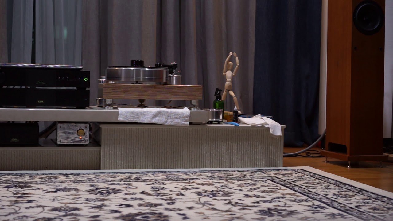 EAR 834p + Denon 103, Naim 202/200 , Proac..