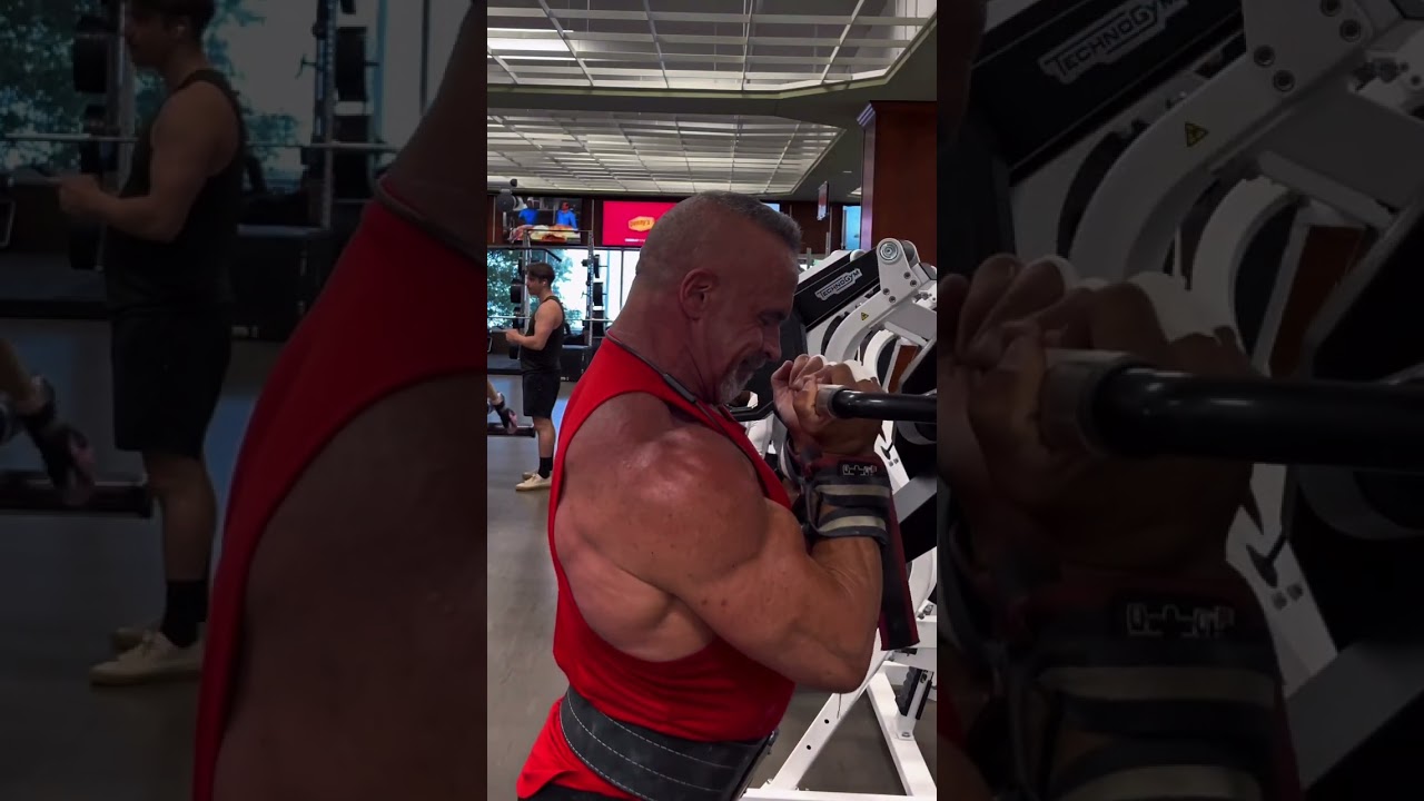 Try this effective exercise for your front deltoids you won’t be sorry#workout #workouttips