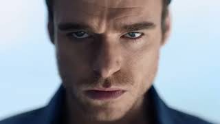 Richard Madden para a  Calvin Klein