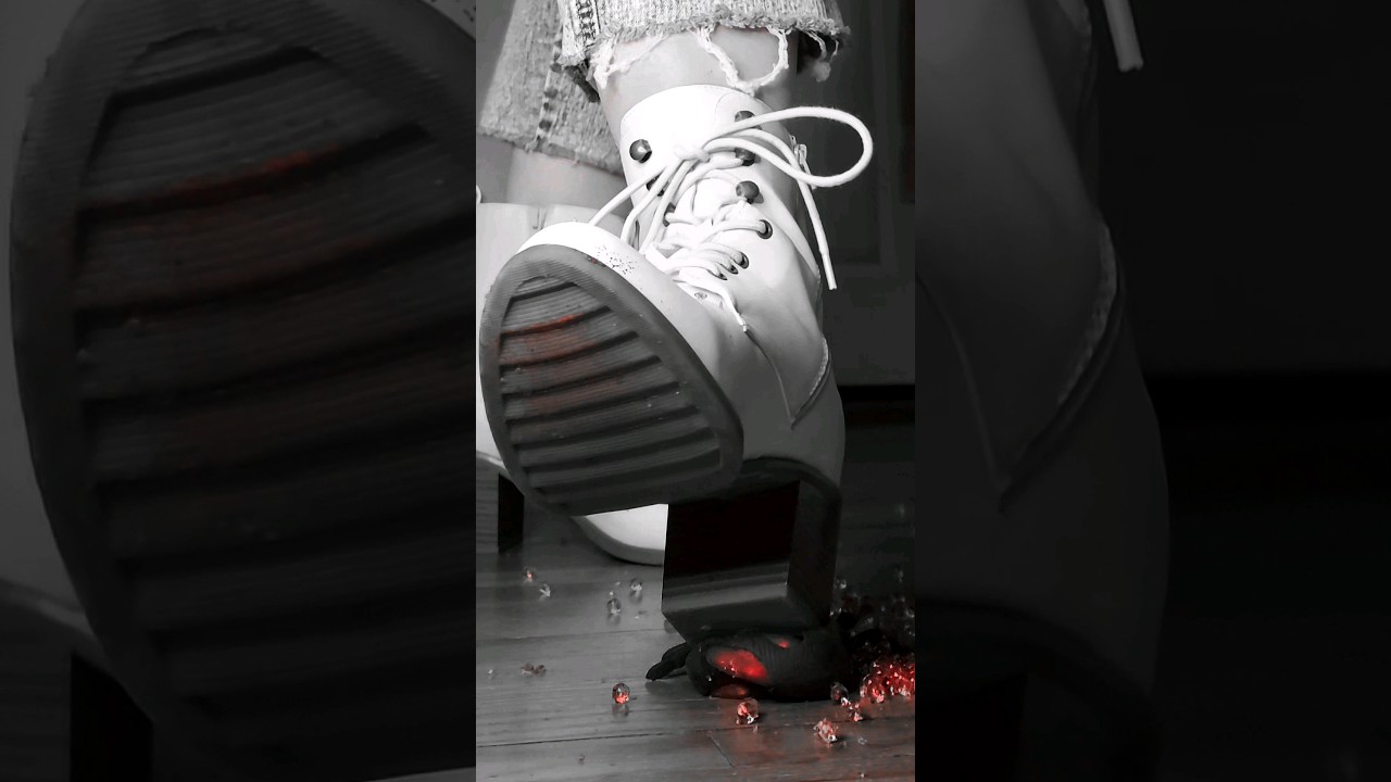 Squishie Spider Crush 