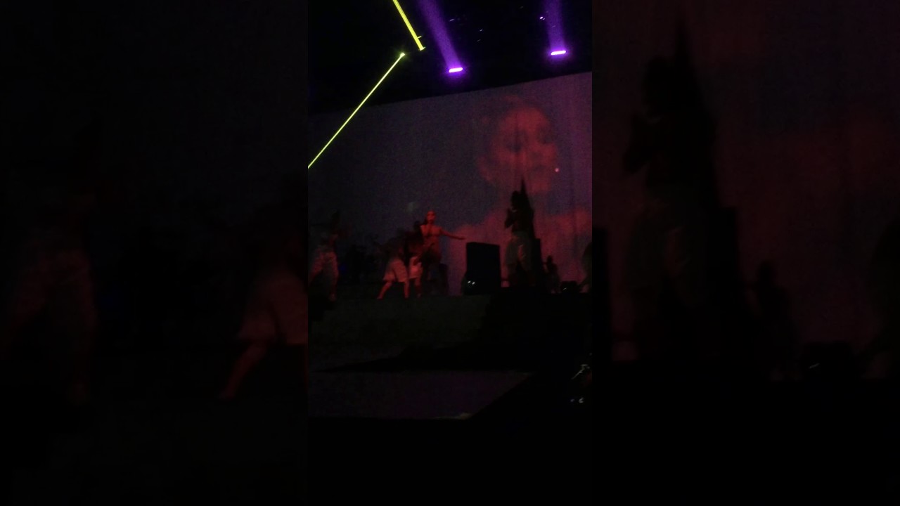 Ariana Grande - Bang Bang Remix - Dangerous Woman Tour MSG Night 2