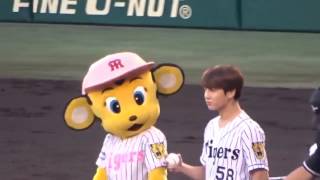 BTS (JUNGKOOK) THROWING THE OPENING PITCH AT BASEBALL GAME (JAPAN) FOR THE FIRST TIME