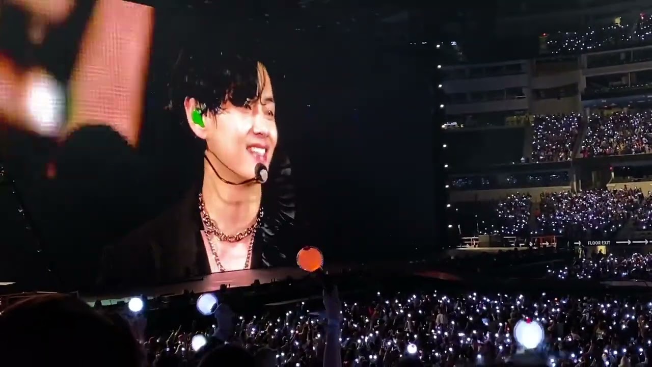 BTS Intro / All Ments PTD on Stage LA SoFi Day 2 11.28.2021 [Fancam]