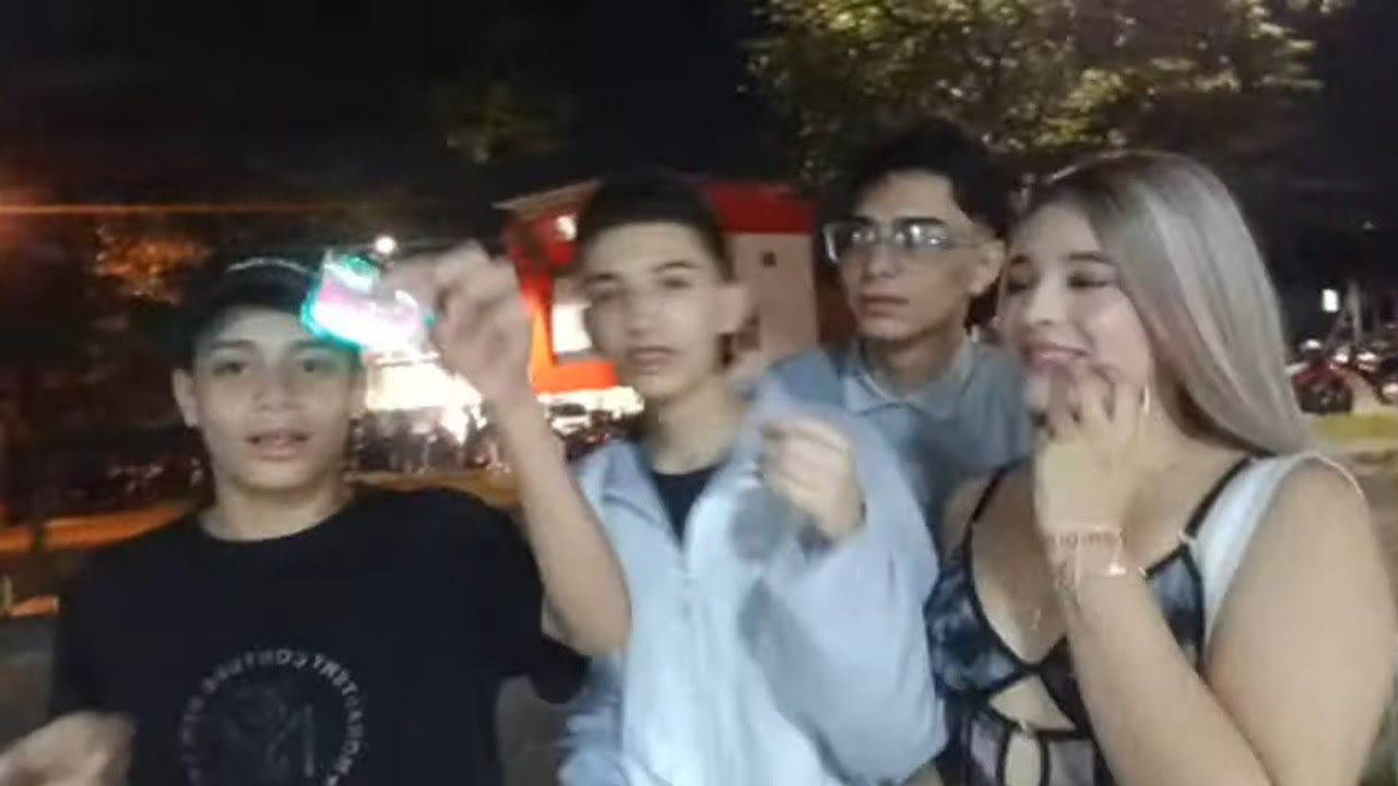 زاهية تيتيز medellin barrio