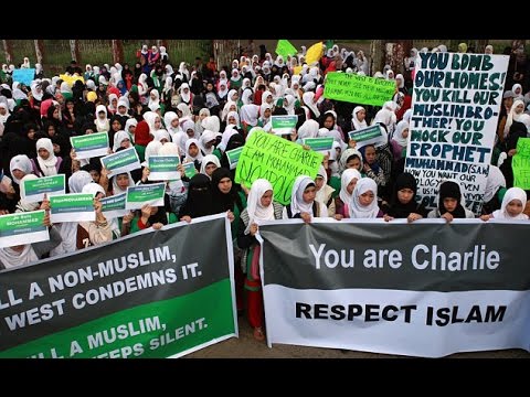 Muslims stage angry protests over Charlie Hebdo Mohammed cartoon - YouTube