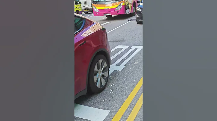 31-8-23 Tesla电动车车头灯设计， 日行灯光年日间行驶好安全，车头大灯够晒光猛，指挥灯题点其他人我转咗啦 - 天天要闻